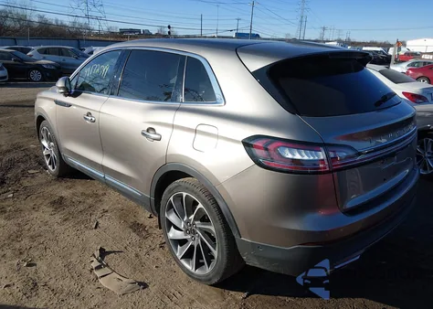 2019 Lincoln Nautilus Reserve z USA, uszkodzony, nr VIN 2LMPJ6LP4KBL28157